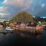 Brygga Restaurant And Hotel